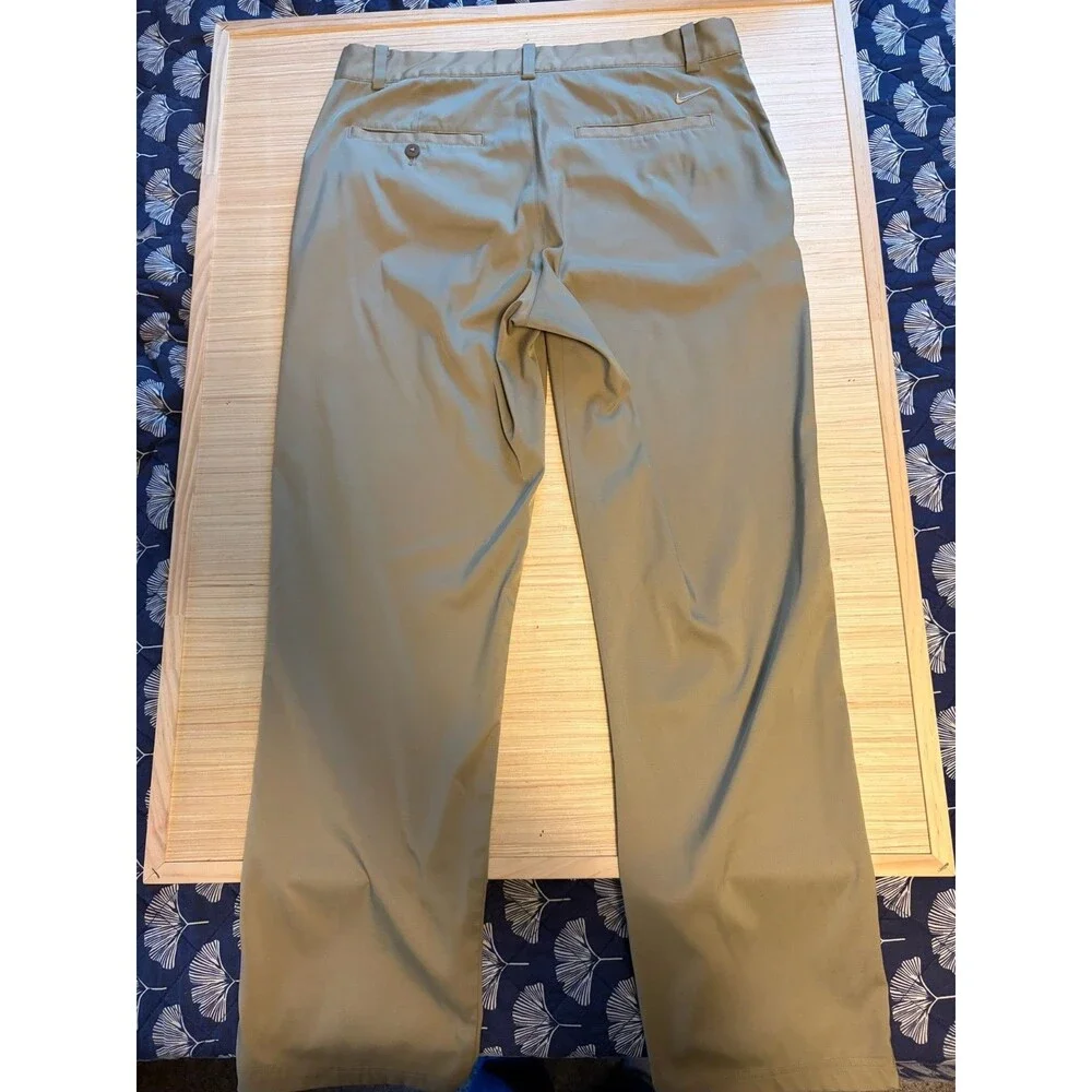 Nike Golf Tour Performance Dri-FIT Men’s 32x30 Khaki Flat Front Golf Pants